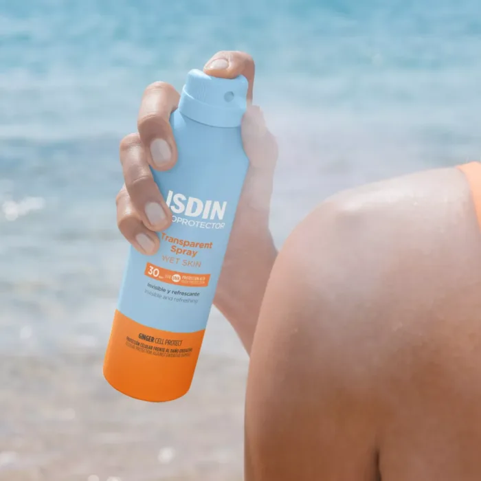 ISDIN FOTOPROTECTOR TRANSPARENT SPRAY WET SKIN SPF 30  1 ENVASE 250 ML - Imagen 3