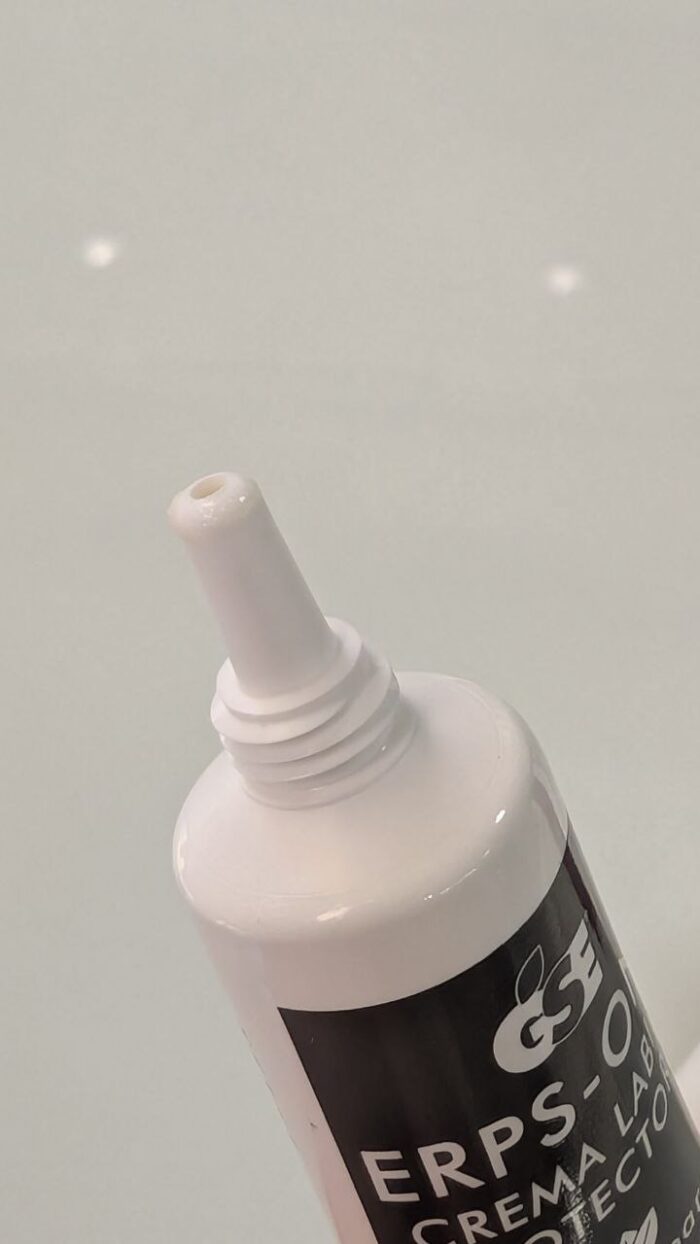 GSE ERPS-ONE CREMA LABIAL PROTECTORA  1 ENVASE 7,5 ML - Imagen 2