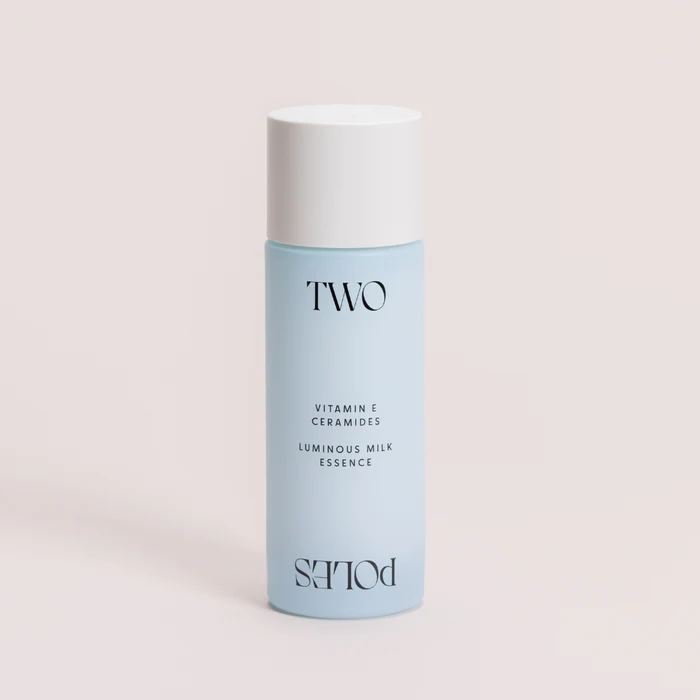 TWO-POLES-luminous-milk-esesence-FARMACIA-CASILLAS-1